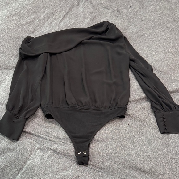 Express Elegant Black Long Sleeve Bodysuit - Picture 1 of 3